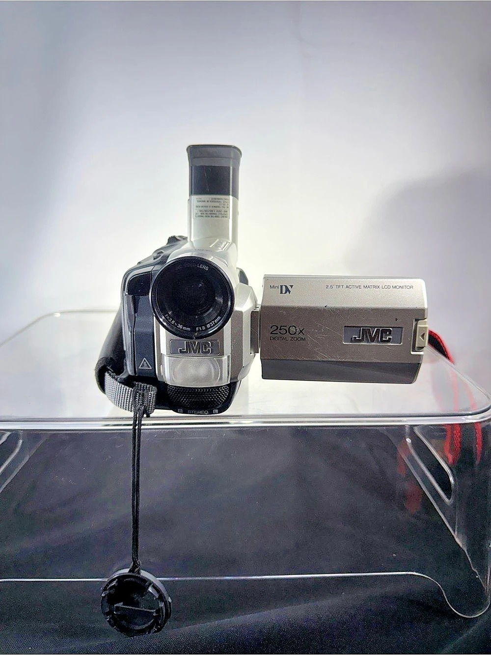 Vintage JVC GR-DVL300U MiniDV Camcorder 250x Zoom – Untested